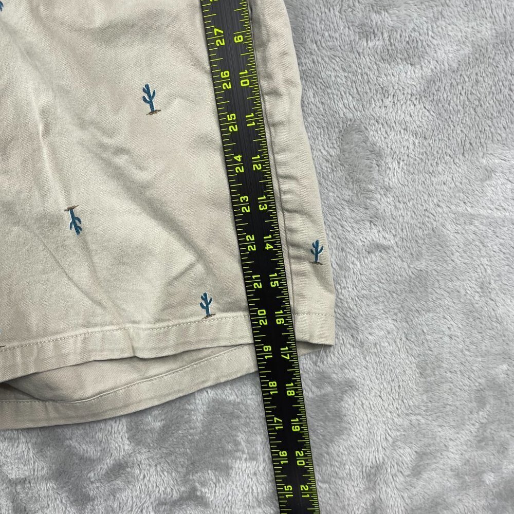 Old Navy Ultimate Slim Cactus Flat Front Shorts Men's Size 36 - Picture 4 of 8